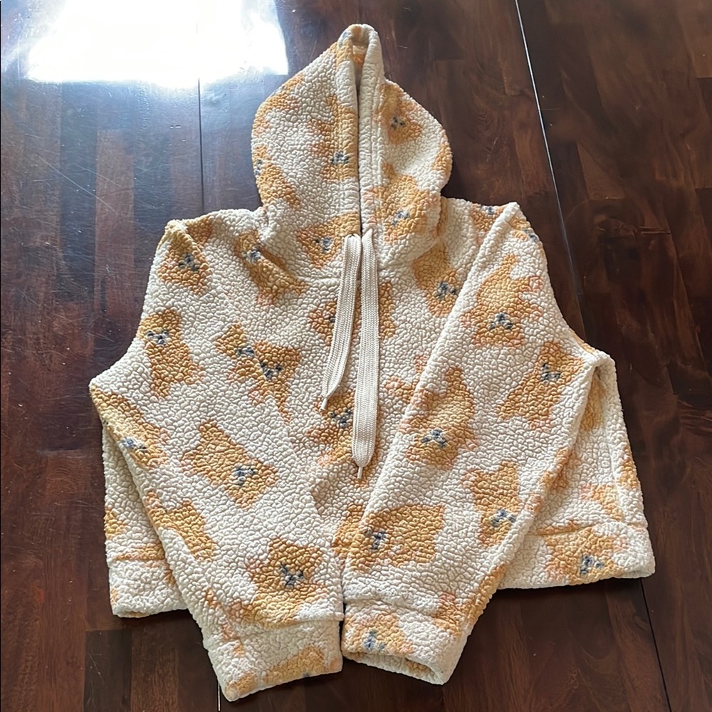 Fleece hoodie with a bear print